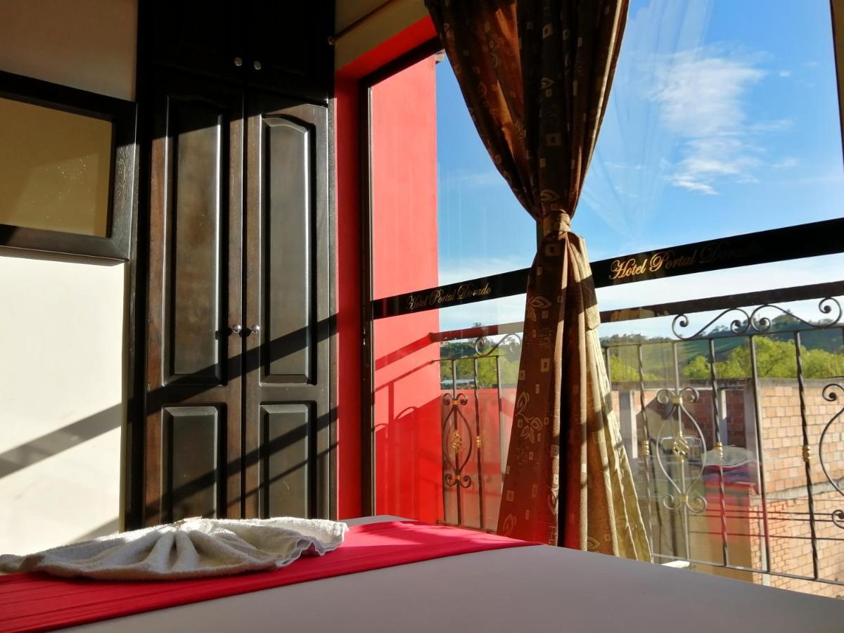 Hotel Portal Dorado 마리닐라 외부 사진
